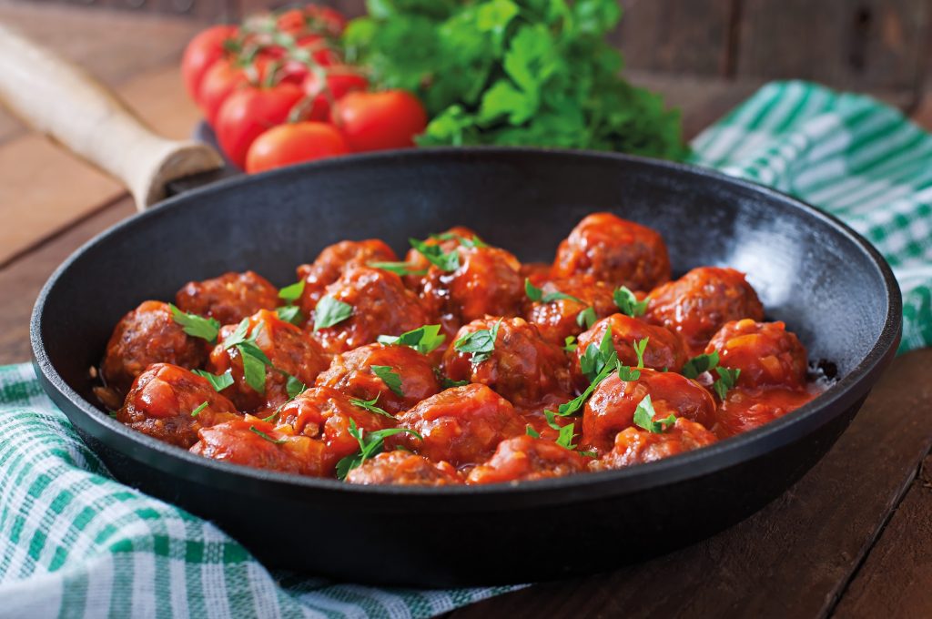 Meatballs in sweet and sour tomato sauce